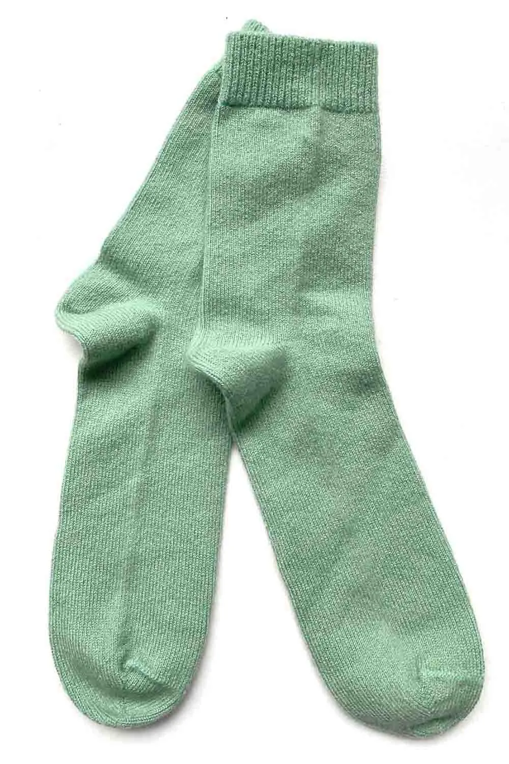 Cashmere socks in Pale green