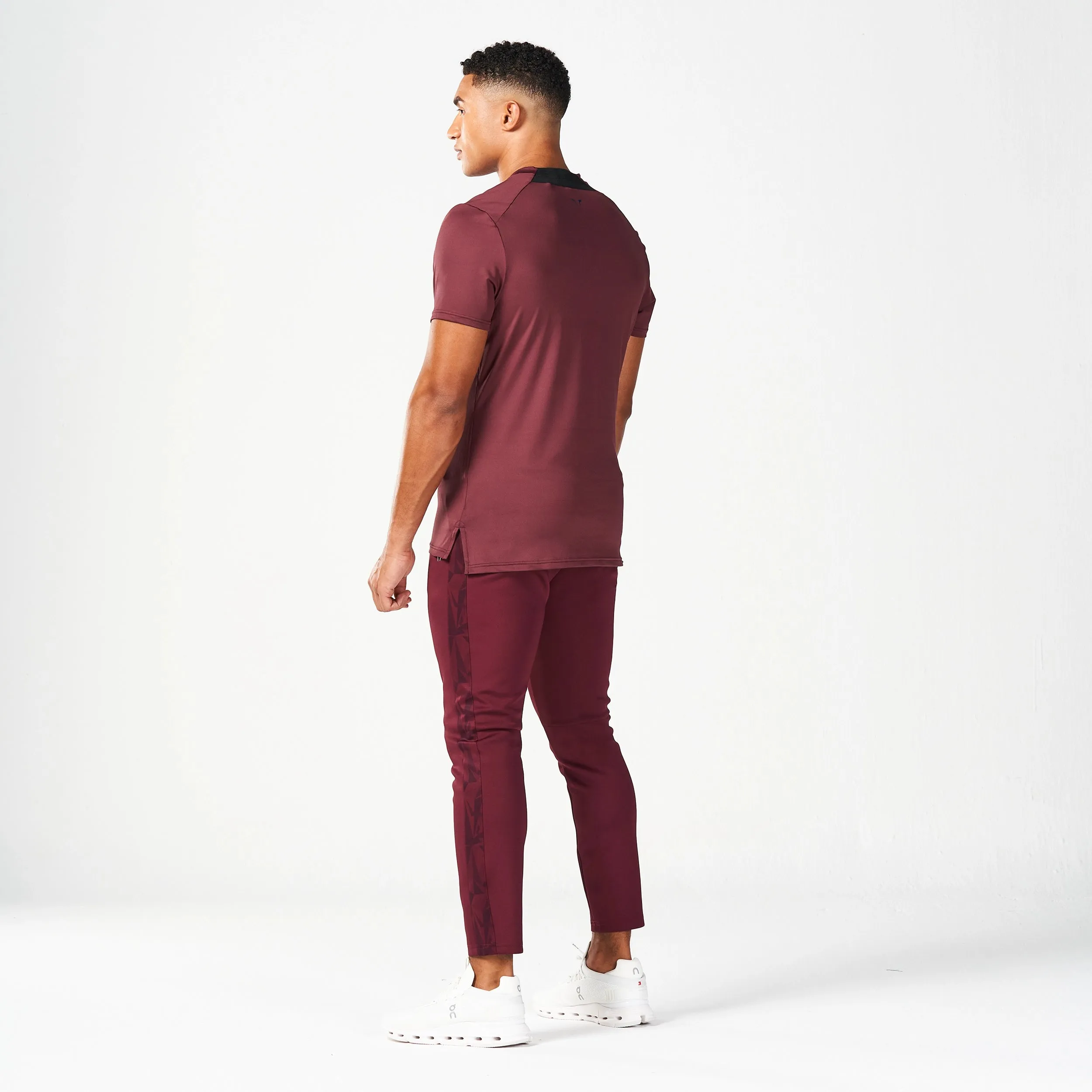 Core Aerotech Muscle Tee - Burgundy