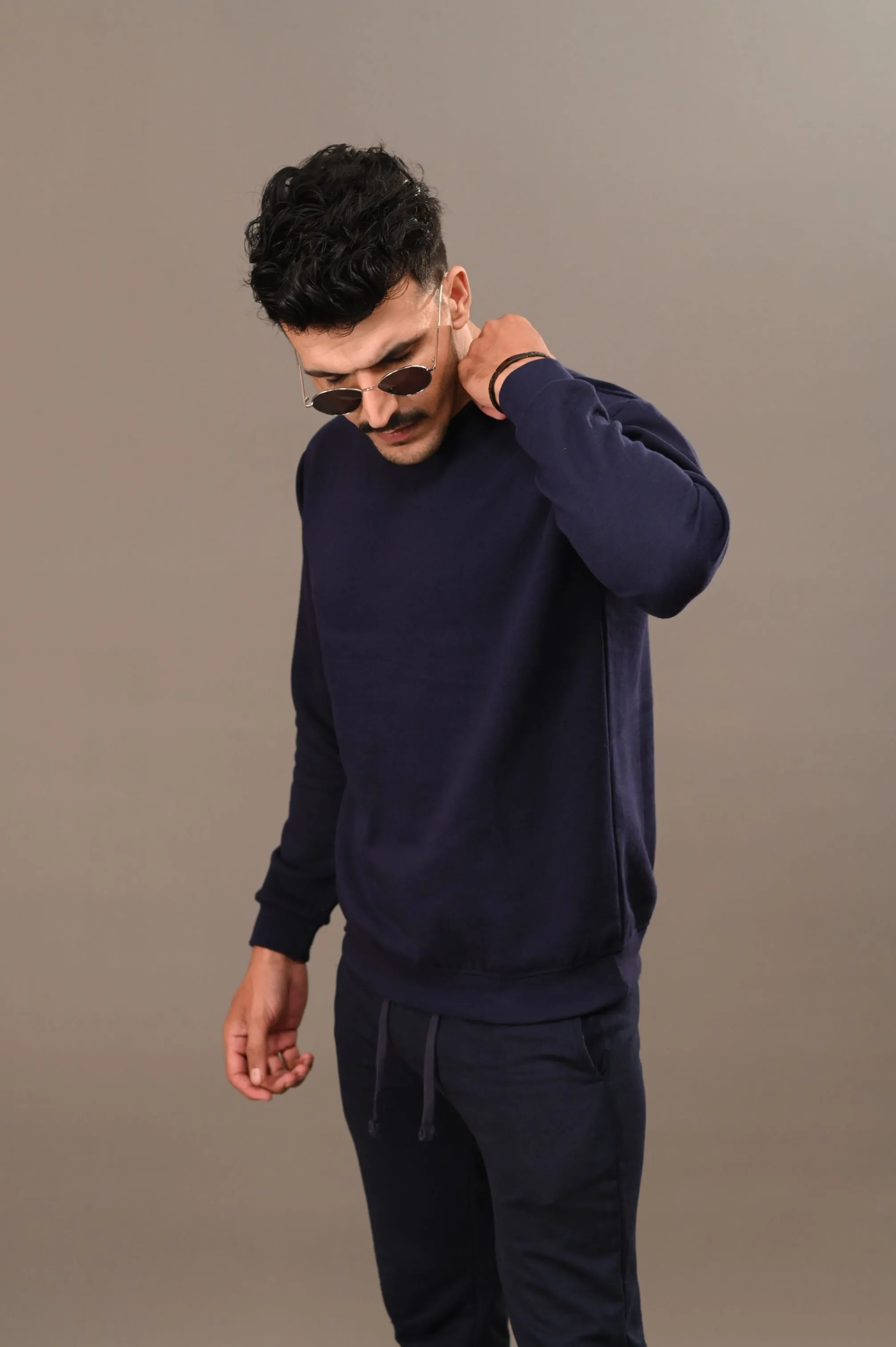 Navy Blue Basic Sweatshirt